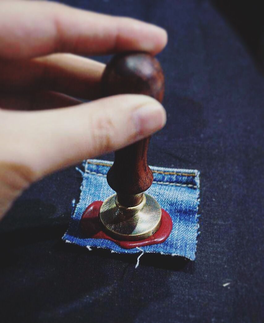 《“Denim”概念商店》 #青春答卷2016# 三峡大学 万津