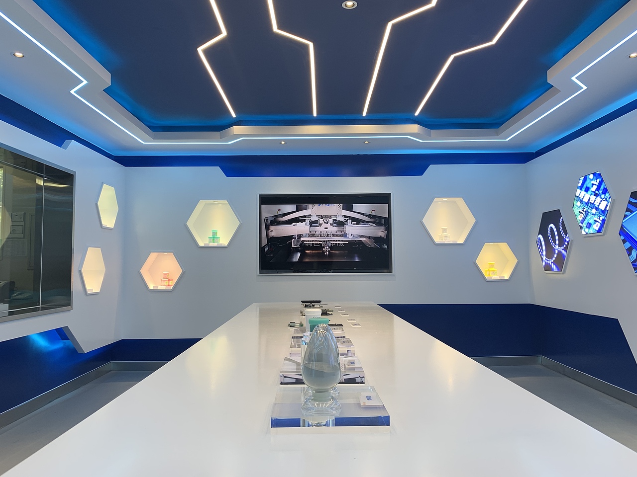 云锡集团产品展示厅设计（图ZMzA4OTQ0NjA0） - 展陈设计 - 站酷设计师cheney425原创素材 - 站酷ZCOOL