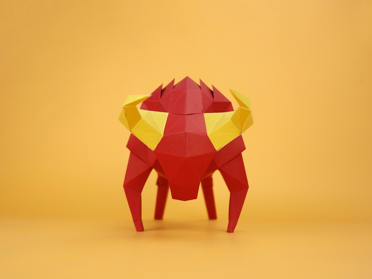 lowpoly几何风格公牛