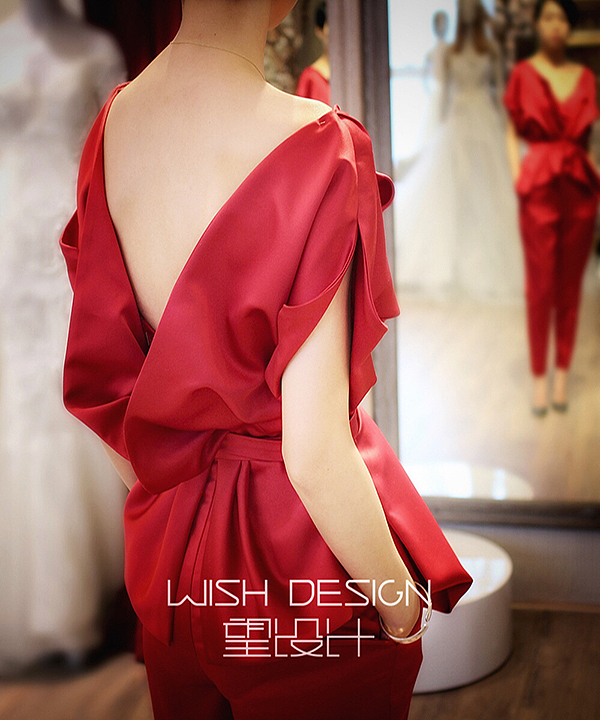 红色帅气裤装婚纱礼服（图ZMjk0NjUwNjg=） - 正装/礼服 - 站酷设计师婚纱设计师兰奕原创素材 - 站酷ZCOOL