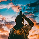 青春为你更新的头像