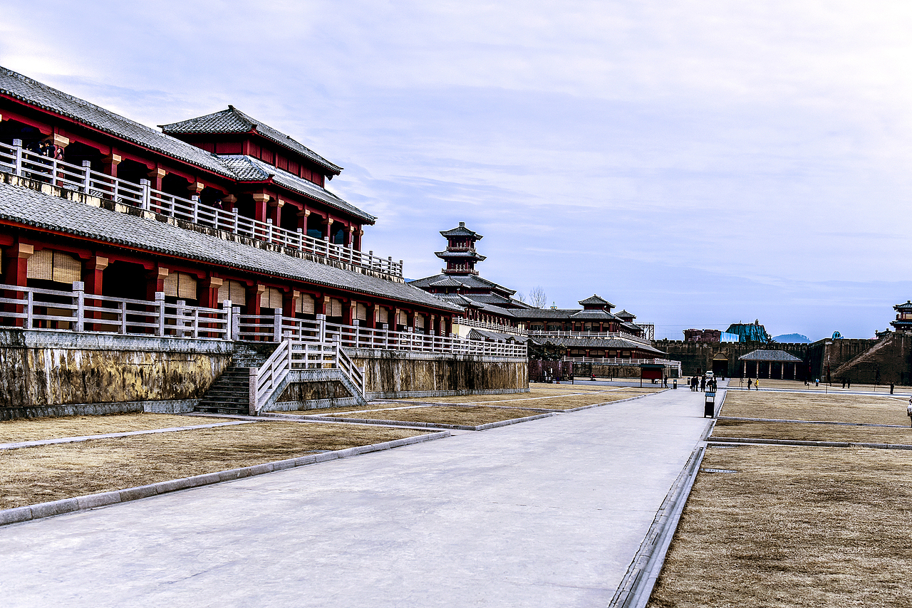 橫店游記（圖ZMTAzNzEyNjIw） - 環(huán)境/建筑攝影 - 站酷設(shè)計師吃飯了嗎原創(chuàng)素材 - 站酷ZCOOL