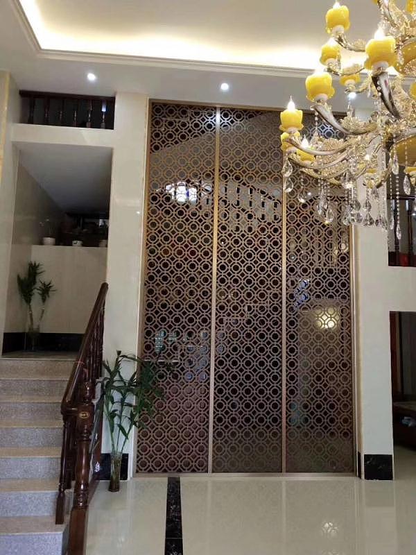 售楼部装修实景效果图屏风隔断 金属激光雕刻屏风隔断