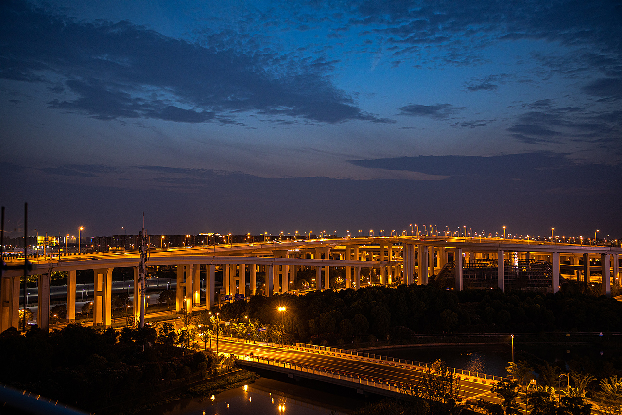 九星楼顶，繁华落尽（图ZMTY0NzQ0NzUy） - 风光摄影 - 站酷设计师赵二鹏原创素材 - 站酷ZCOOL