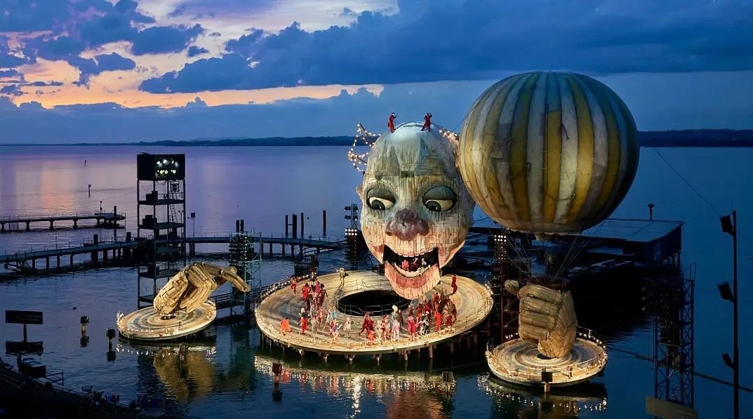 大型水上舞台机械装置