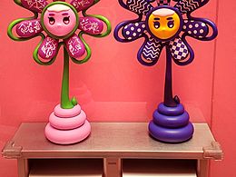 鮮花插在牛糞上