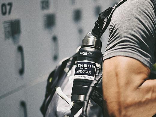 你和完美身材之间可能只是差了一个杯子 | 象线视觉