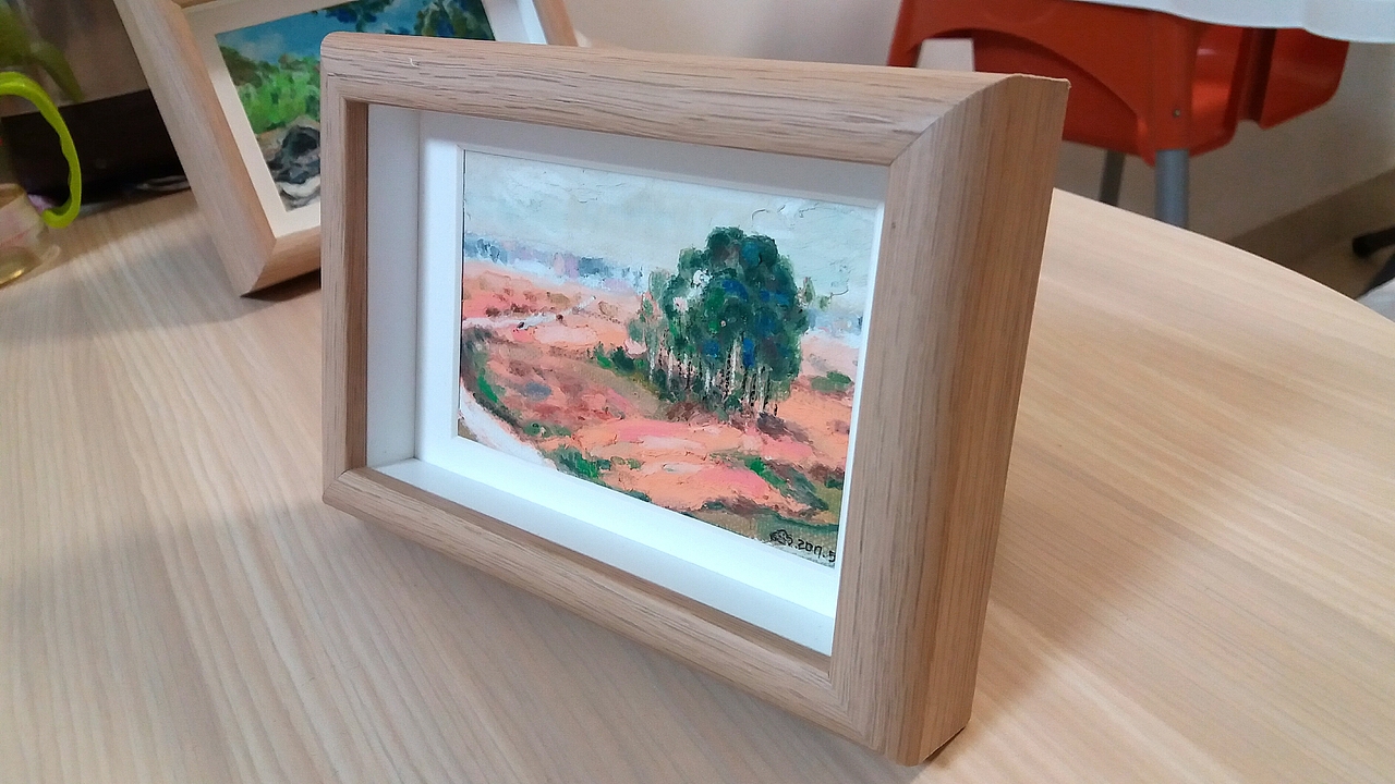 熊孩子回老家,我才有短暂的空闲和场地画点手绘。