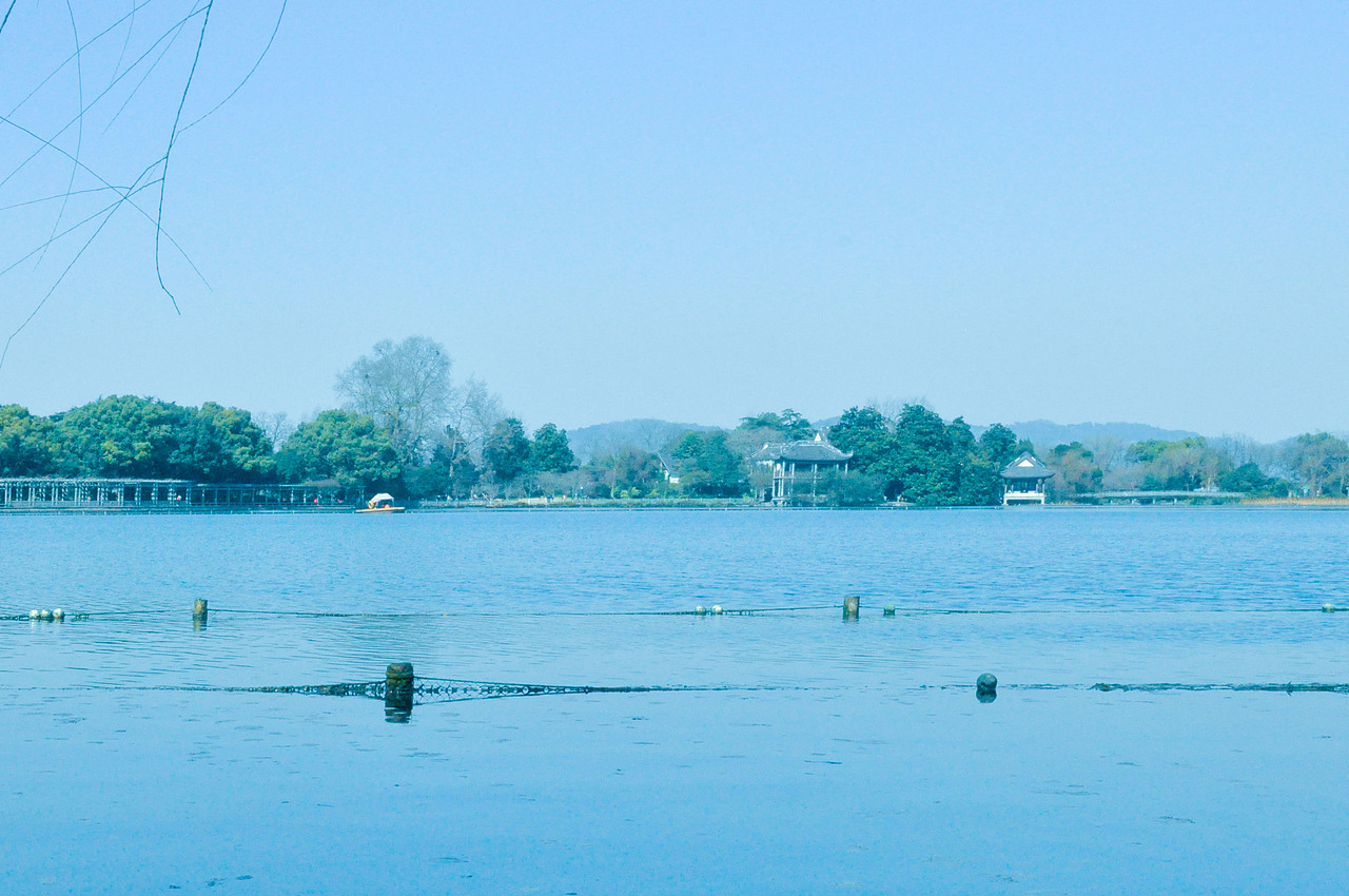 欲把湖畔比西子（图ZNzcyNDMxMjQ=） - 风光摄影 - 站酷设计师Alo茴茴原创素材 - 站酷ZCOOL