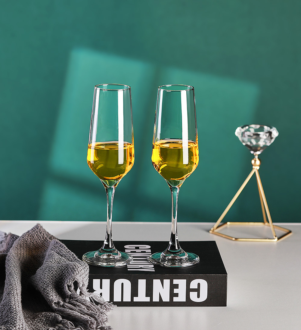 酒杯（图ZMjEwMTY3NTQw） - 产品摄影 - 站酷设计师春不夜工作室原创素材 - 站酷ZCOOL