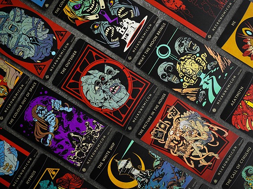 《死灵之书大图鉴—至暗之时》全240张收藏卡