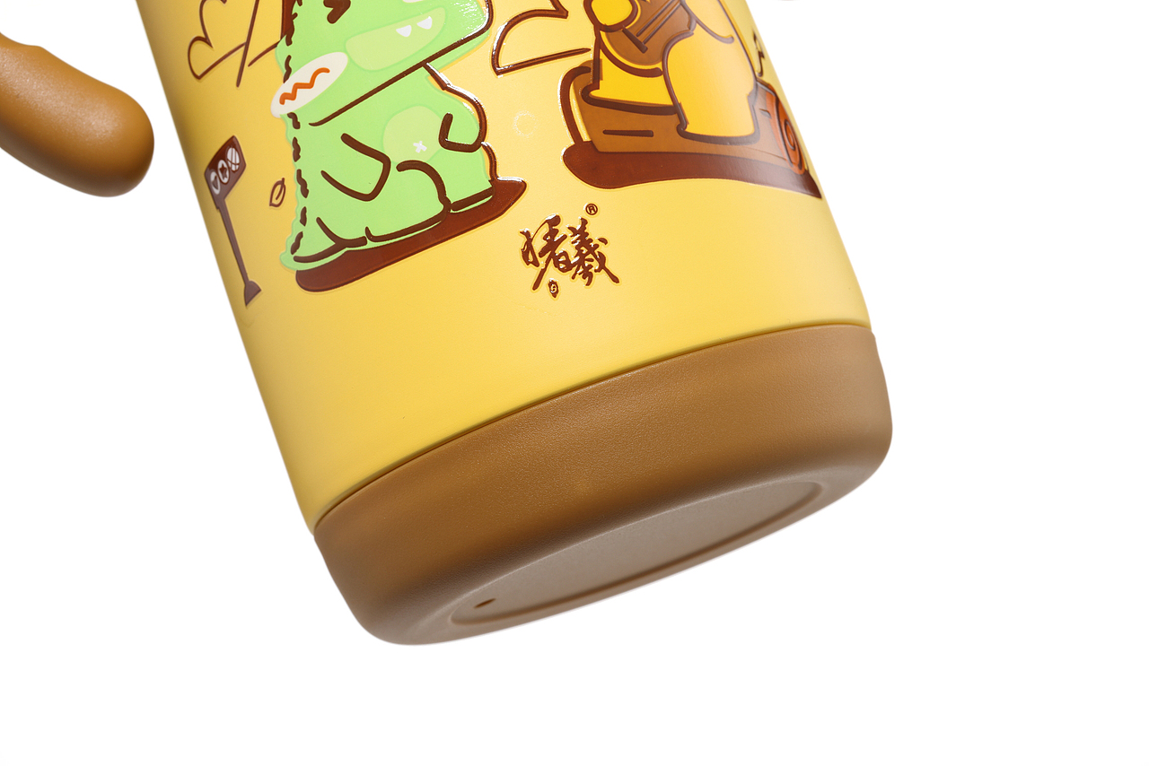 曙曦儿童保温杯白底拍摄（图ZMzQ5Nzg3MTY4） - 产品摄影 - 站酷设计师上海摄影师大雄原创素材 - 站酷ZCOOL