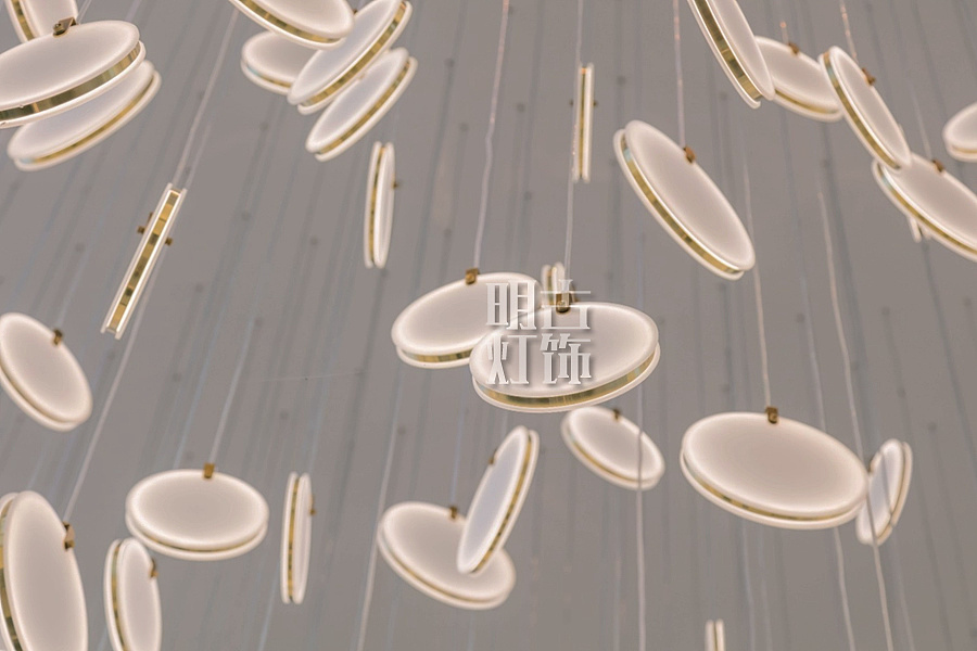 流线型艺术吊灯定制