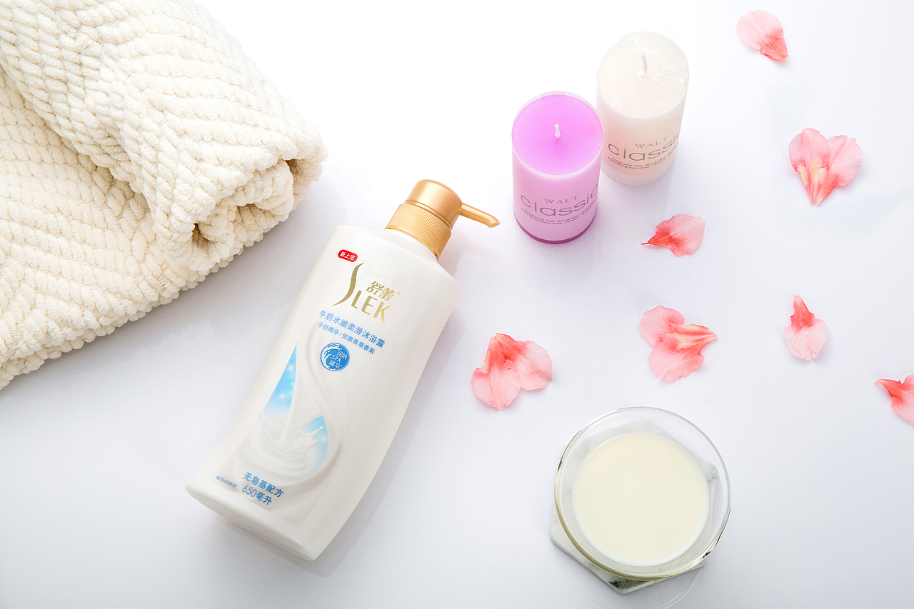 拜尔斯道夫旗下【舒蕾】和【美涛】产品【摄影】赏析（图ZMTEyODYwMjIw） - 产品摄影 - 站酷设计师云创电商原创素材 - 站酷ZCOOL