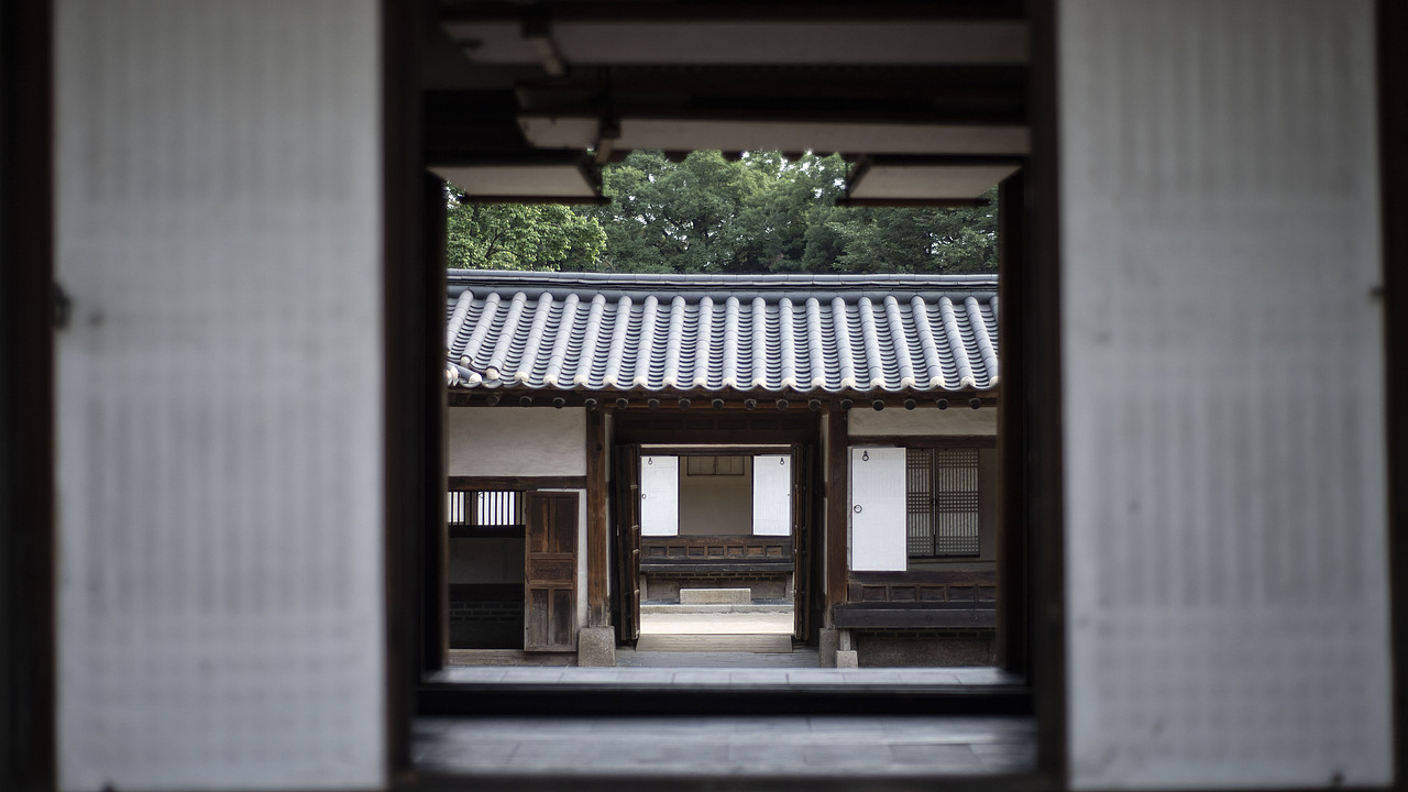 Korea trip_Seoul(Changgyeonggung Palace)(人物編)（图ZMjQxMjIwNTAw） - 风光摄影 - 站酷设计师omamahk原创素材 - 站酷ZCOOL