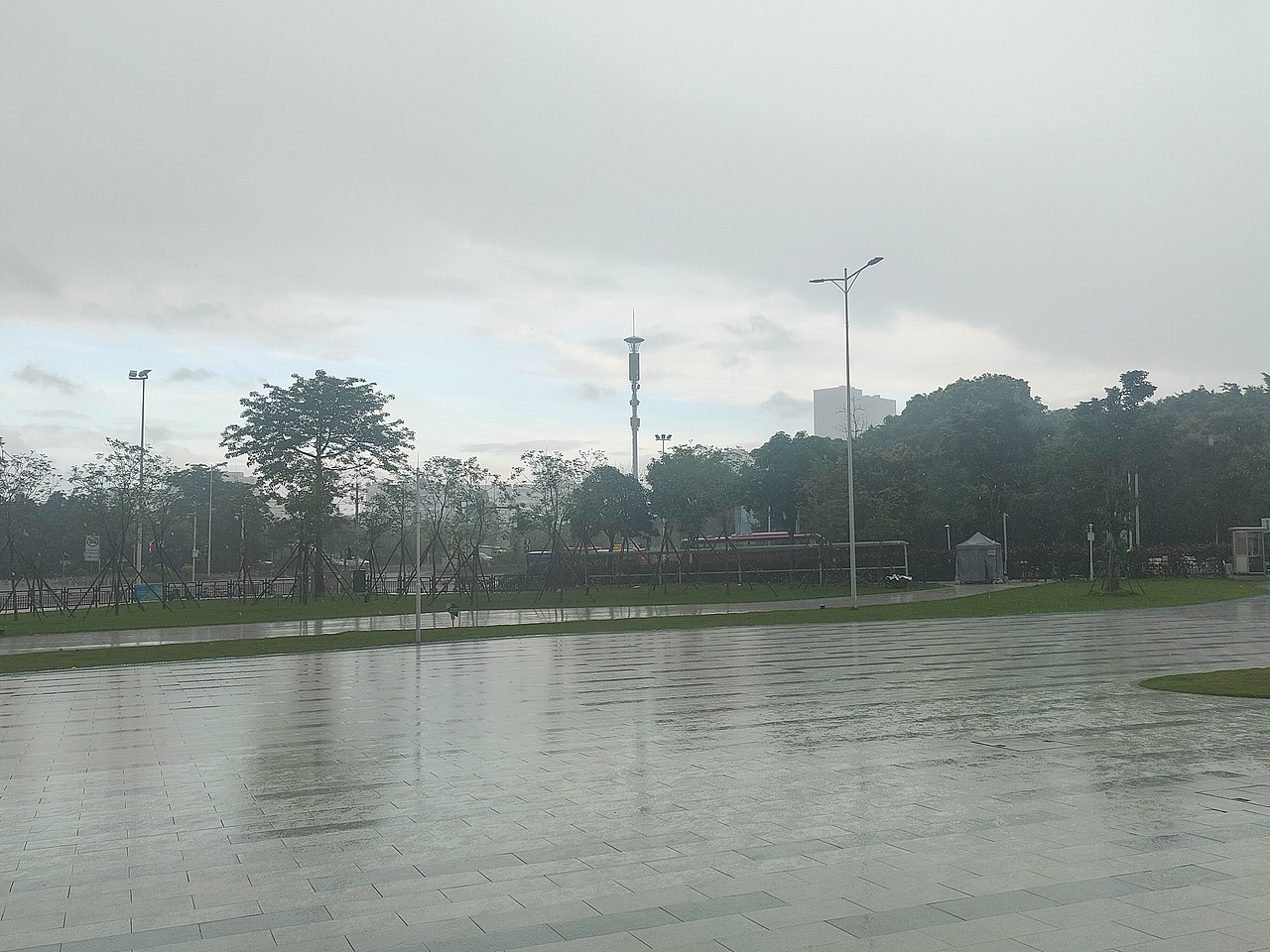 雨——广州大学城（图ZMzEyNzQ5Mzk2） - 风光摄影 - 站酷设计师Z341654909原创素材 - 站酷ZCOOL