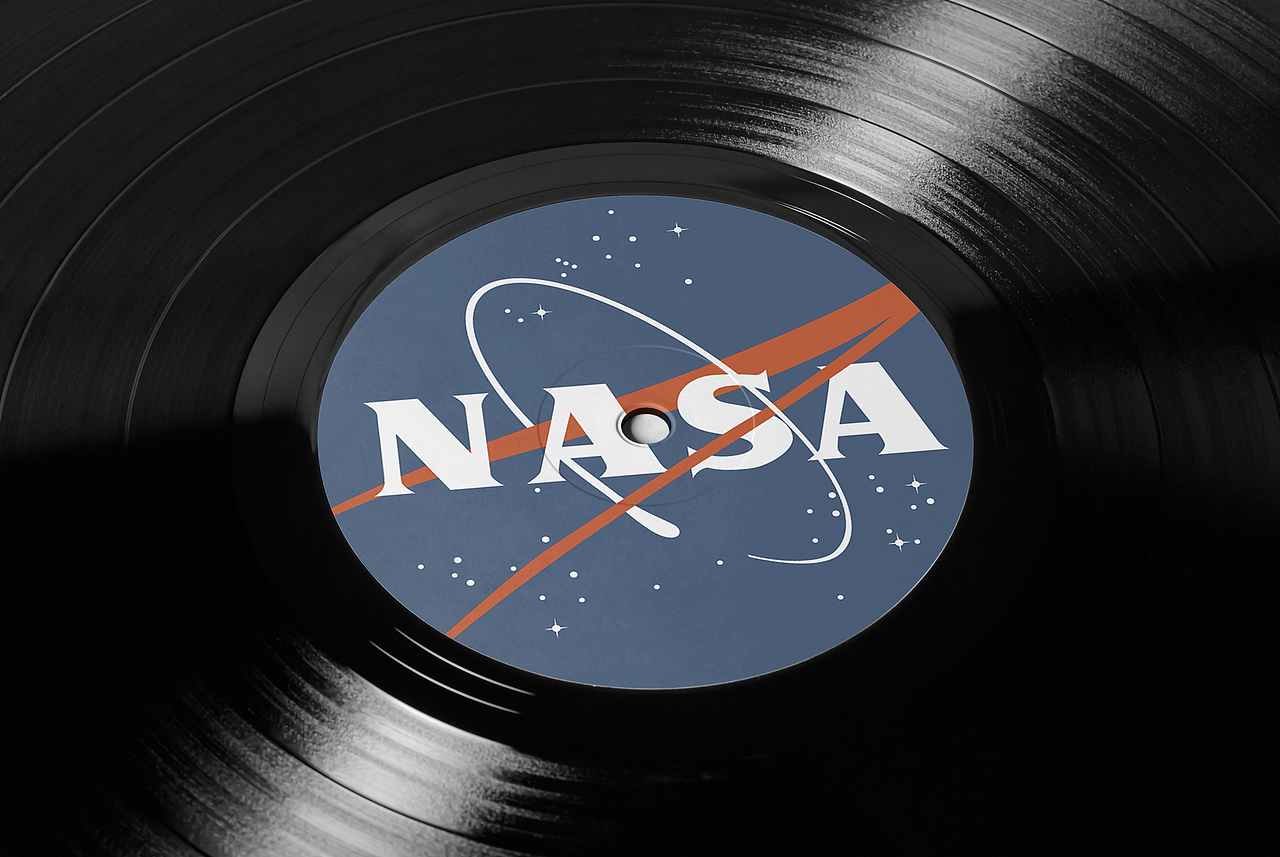 NASA VOYAGER SPACE SOUNDS（图ZMTQ5ODE3OTAw） - 商业插画 - 站酷设计师王雪曈Tong原创素材 - 站酷ZCOOL