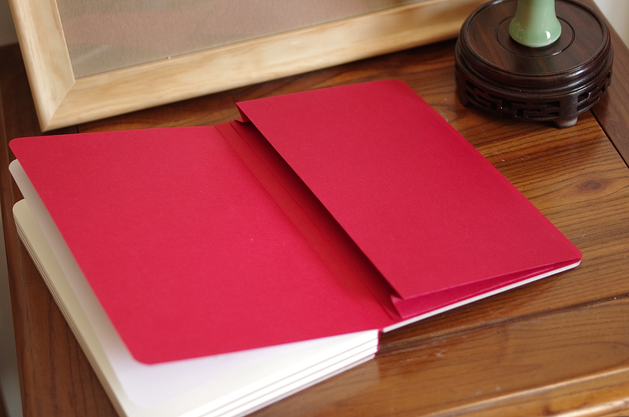 给我老师著名书法家齐玉新先生设计的笔记本