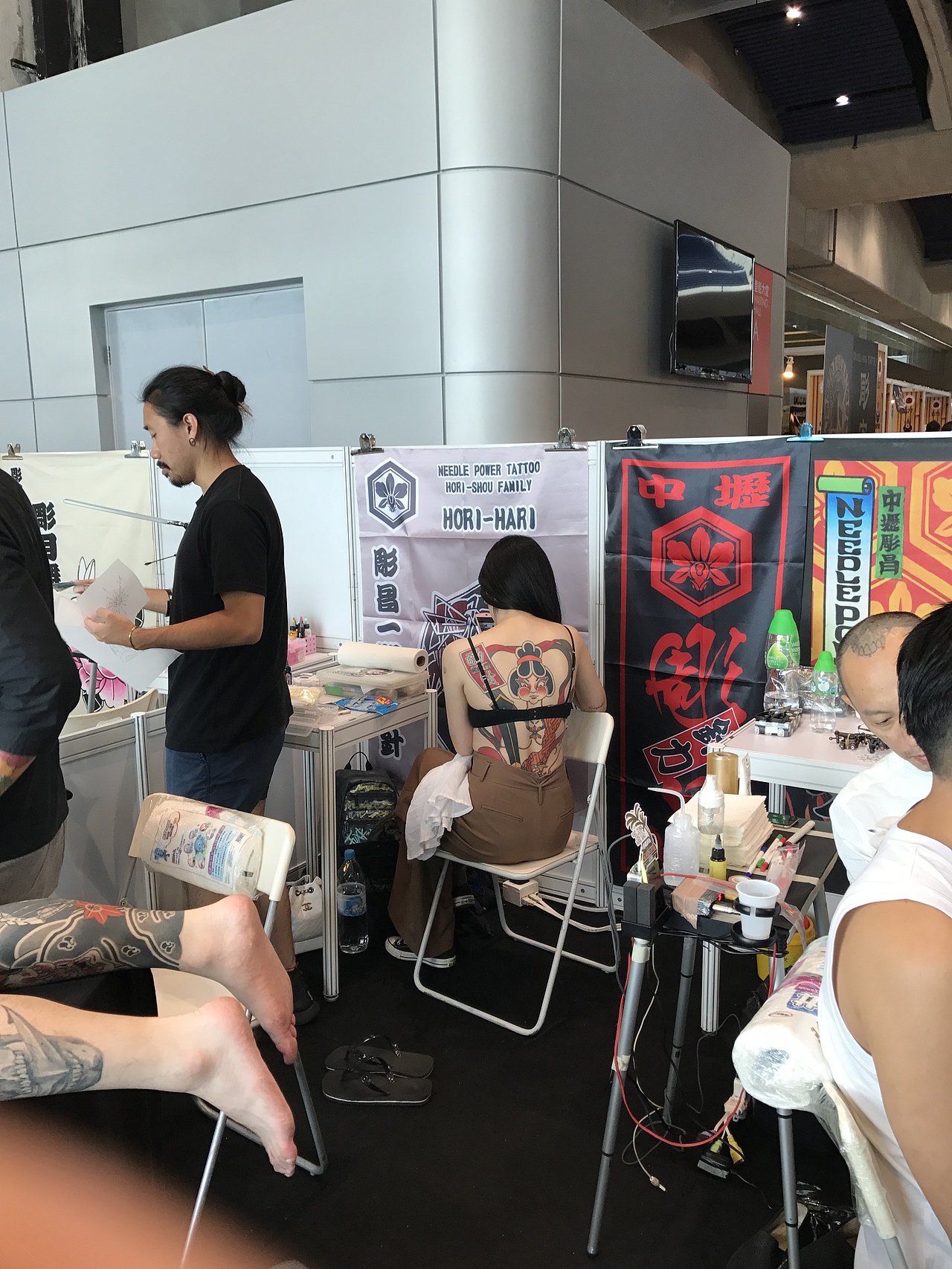 香港纹身展（图ZOTYwNzA1MzI=） - 风光摄影 - 站酷设计师低俗文化king原创素材 - 站酷ZCOOL
