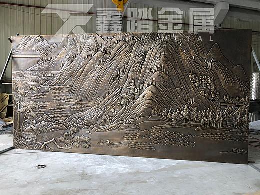 手工锻打黄铜做旧浮雕壁画 浮雕形态微妙微翘栩栩如生