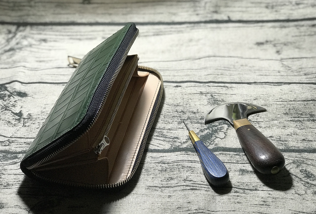 ［手工皮具］拉链手包（图ZMTIxNTY3Mzg0） - 工艺品设计 - 站酷设计师鼎针皮艺原创素材 - 站酷ZCOOL
