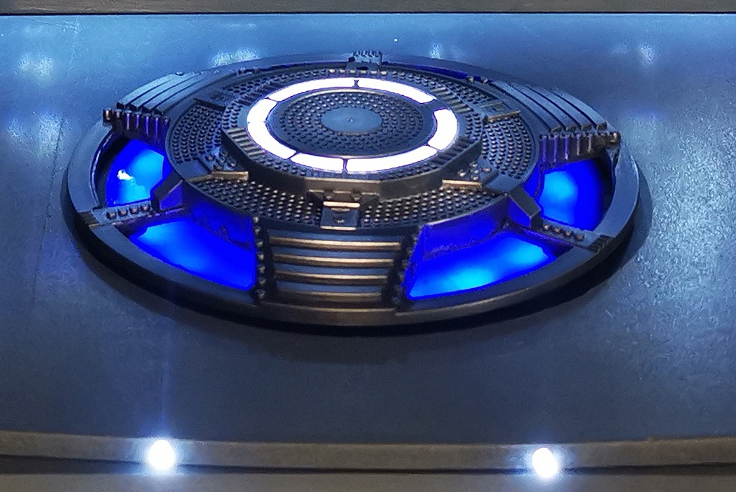 迷你版七库场景ht 12cm 钢铁侠3机甲格纳库含人偶套装