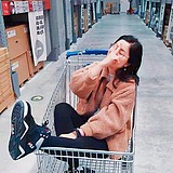三四一周的头像