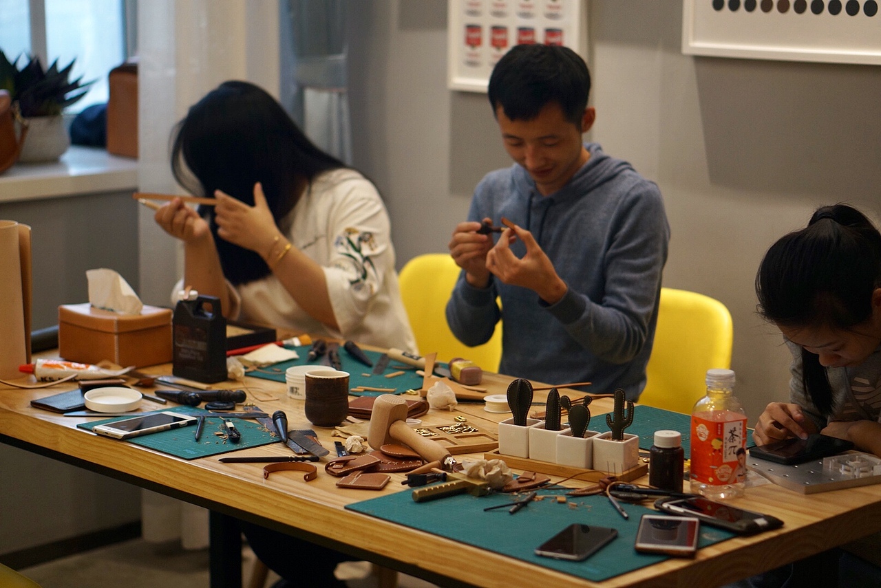 【LEEZI LAB×泊寓】手工皮具体验课活动