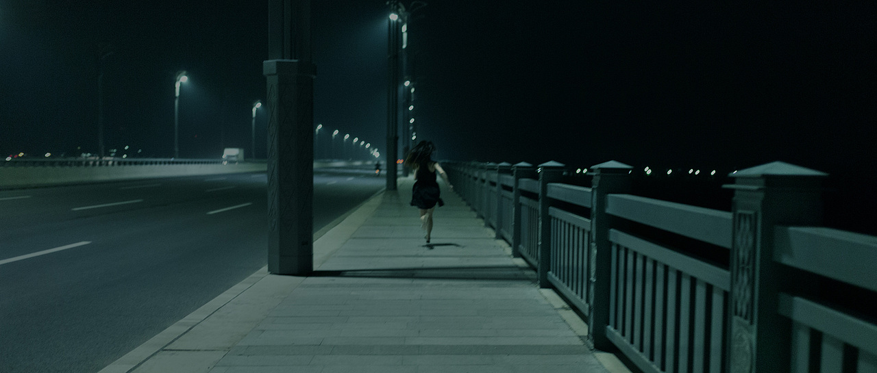 以前我孤单是因为 一个人 现在我孤单却是 因为一个人