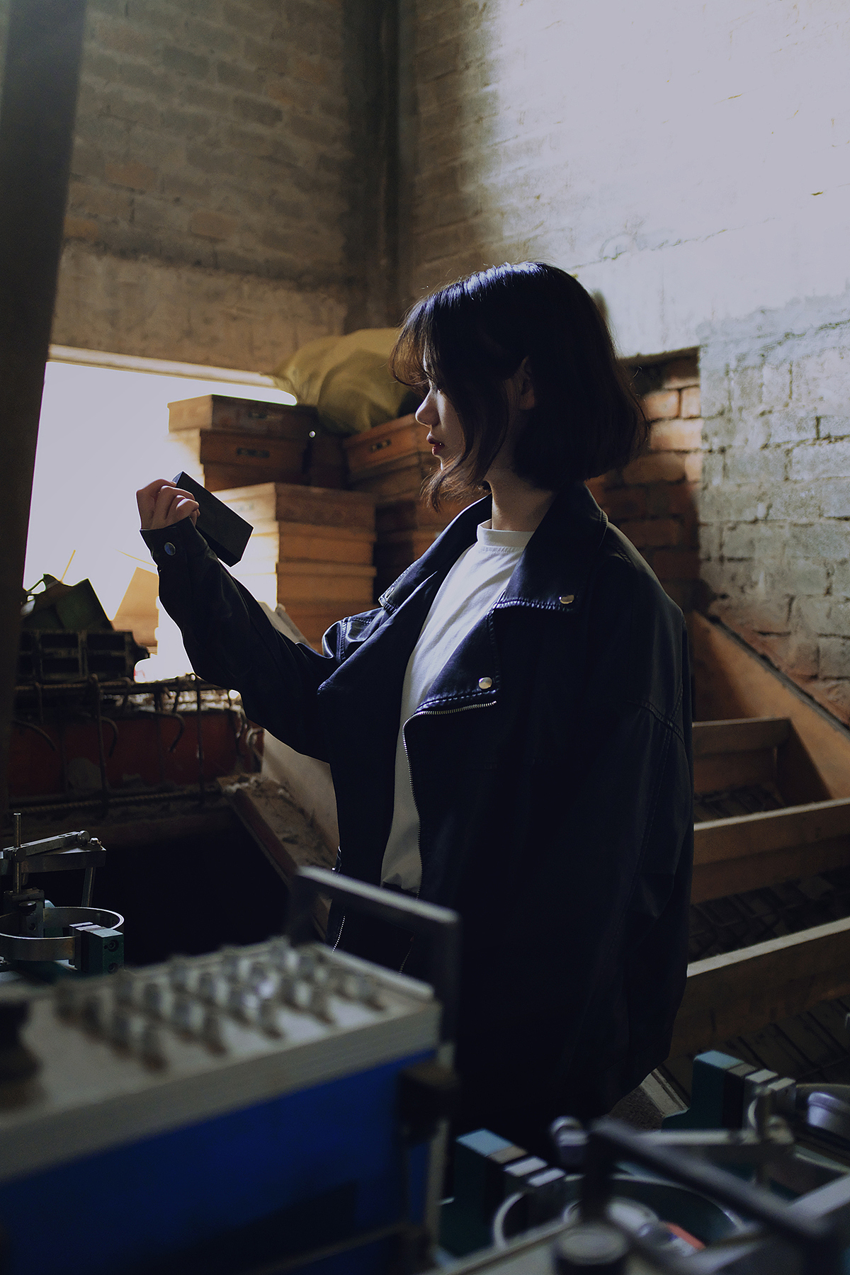 误入工地（图ZMTQ4NTM5NDQ0） - 人像摄影 - 站酷设计师杰瑞不开车原创素材 - 站酷ZCOOL