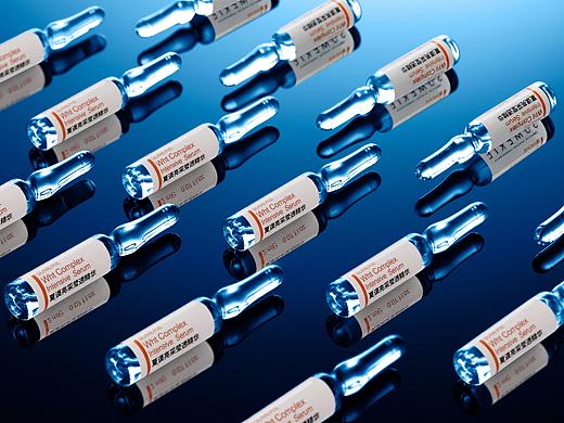 白色安瓶精华修图