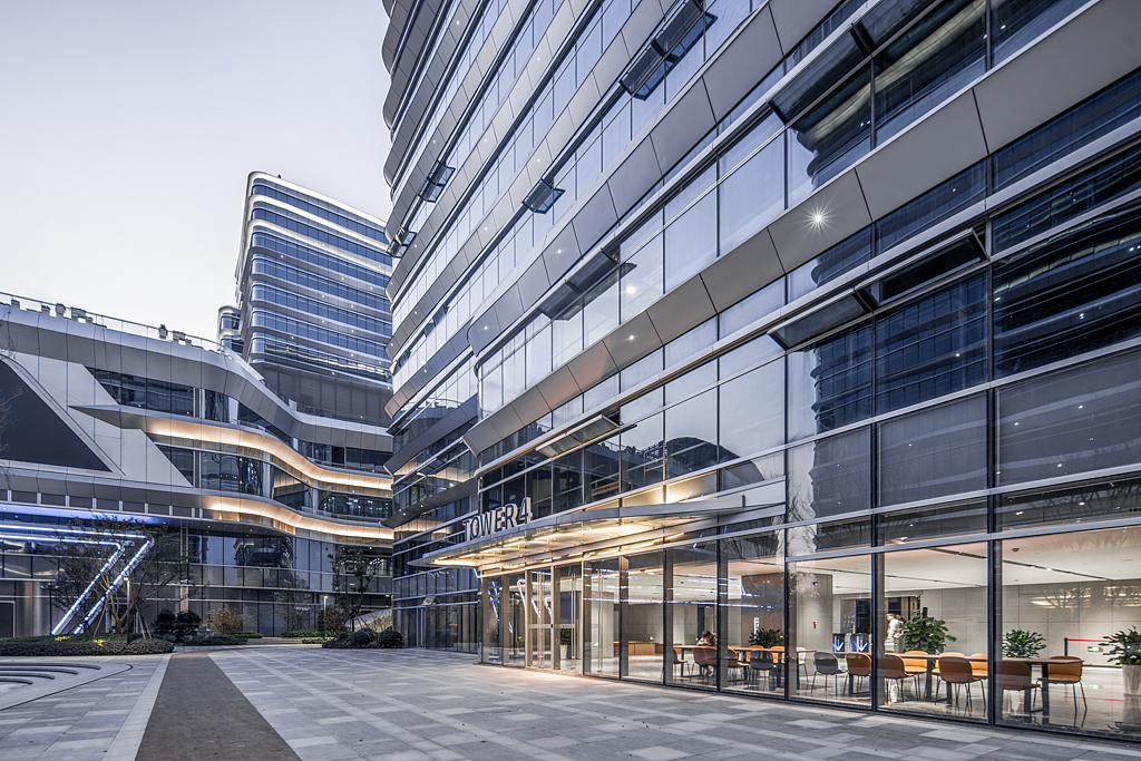 波光粼粼 | 顺丰科技大厦建筑影像