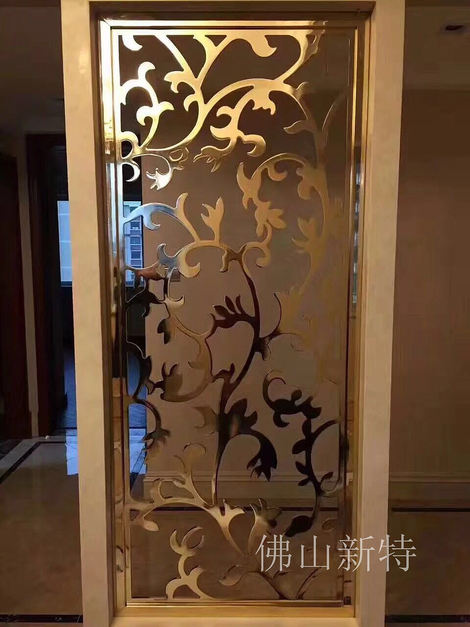 新型材铝雕刻隔断屏风图案漂亮