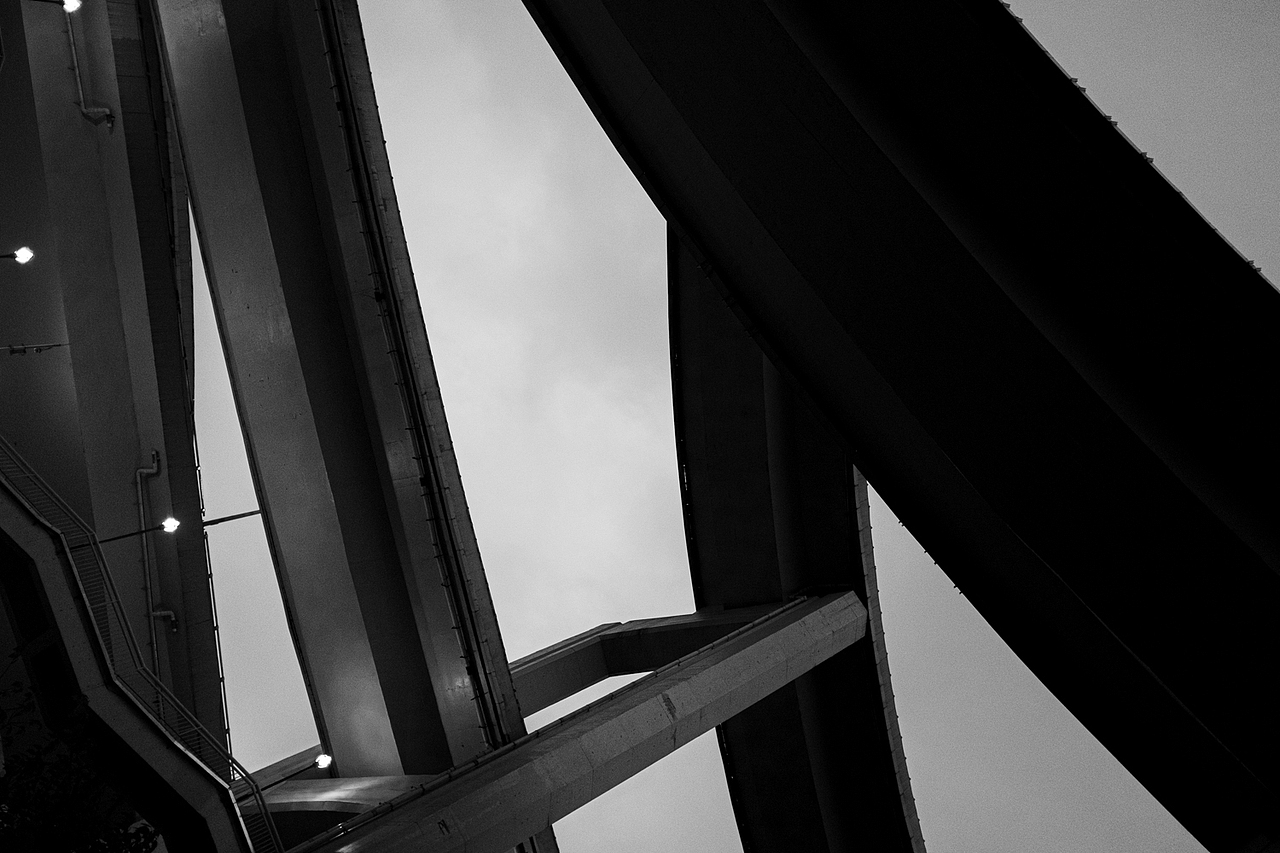 魔幻重庆（图ZMTk1MDkzMTky） - 环境/建筑摄影 - 站酷设计师尼田原创素材 - 站酷ZCOOL