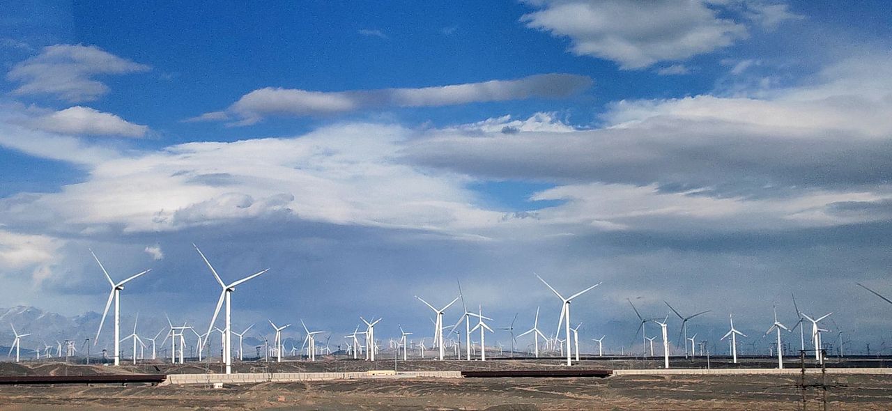 新疆乌鲁木齐达板城风力发电站
