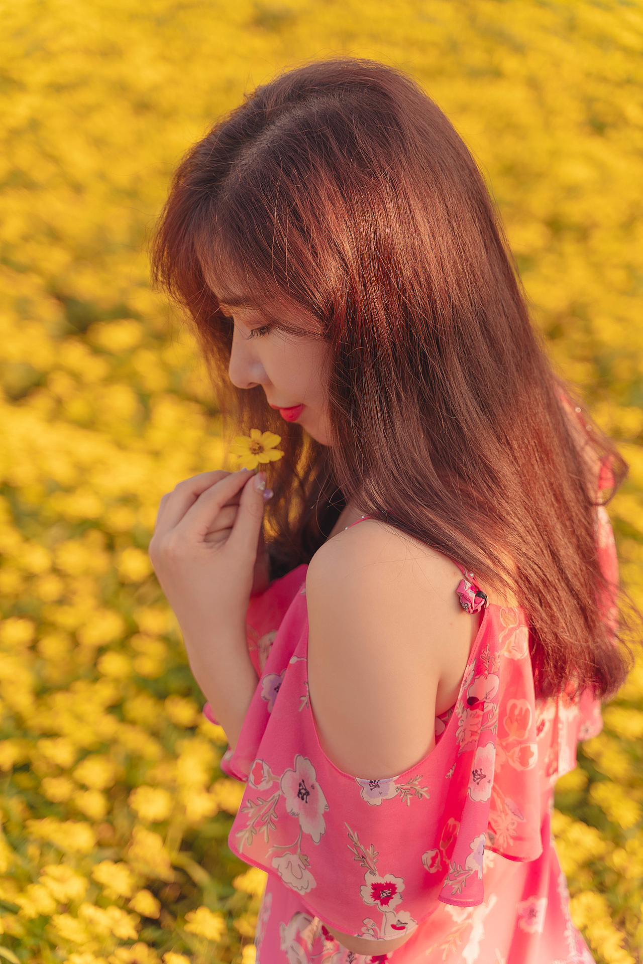 花海（图ZMTgxNTk4NzM2） - 人像摄影 - 站酷设计师Lianda达原创素材 - 站酷ZCOOL