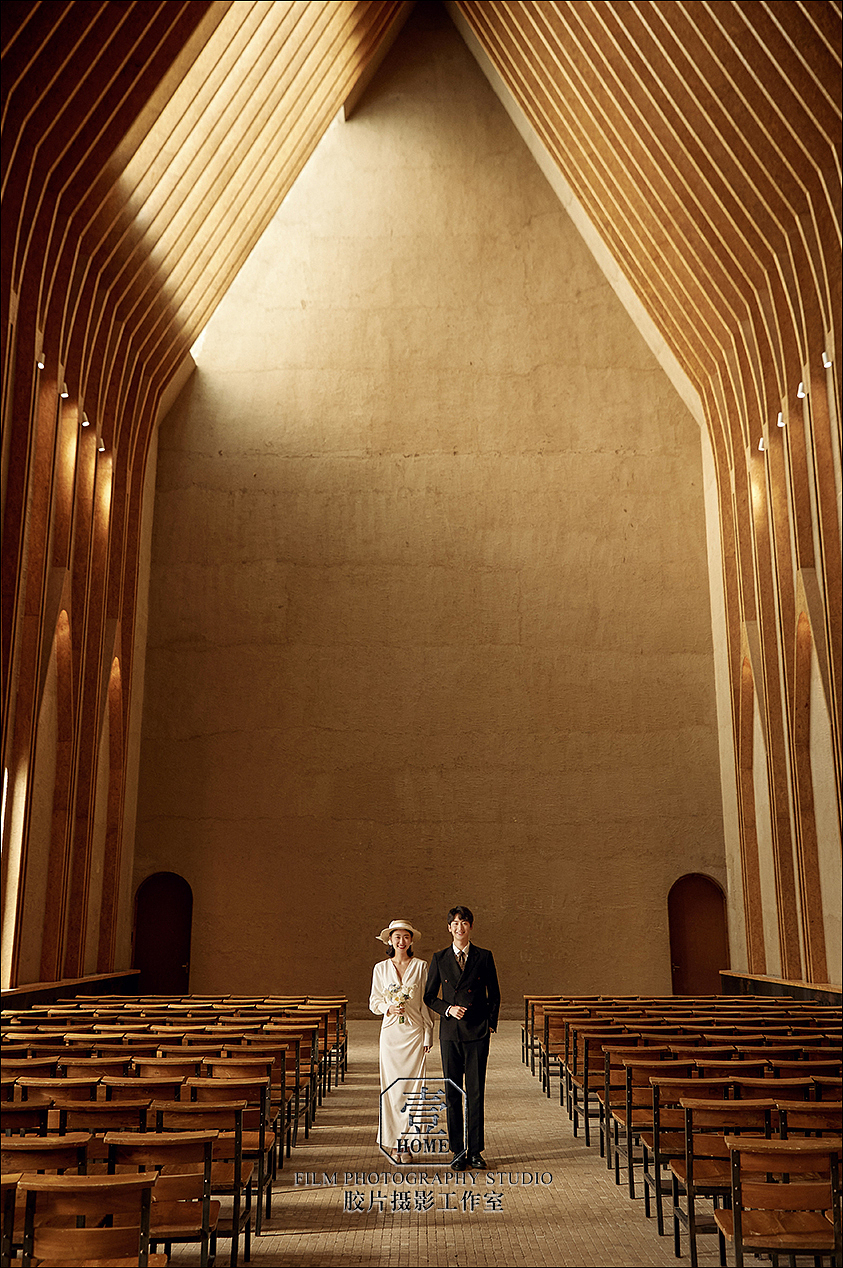 北京油画院婚纱照,也太有仪式感了!