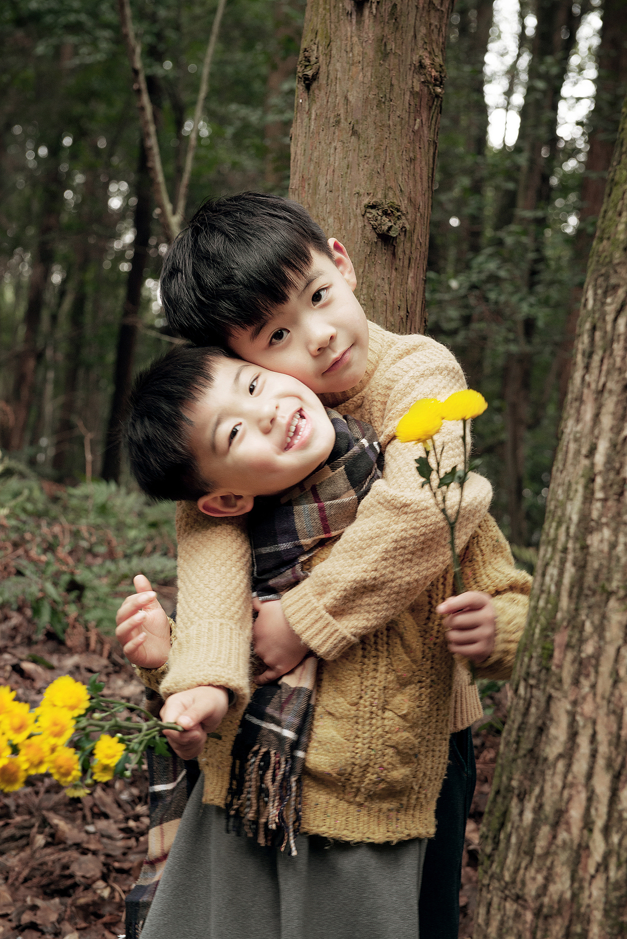 哥哥弟弟（图ZMjQzMDAzODUy） - 人像摄影 - 站酷设计师美力哥哥原创素材 - 站酷ZCOOL