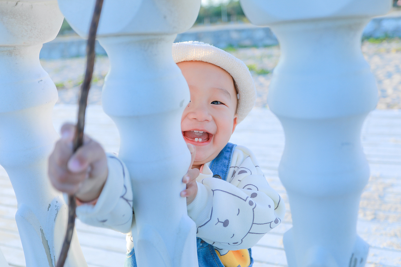 小孩與海（圖ZMjgwNTI1MjY0） - 人像攝影 - 站酷設(shè)計師Cici小焌熙原創(chuàng)素材 - 站酷ZCOOL