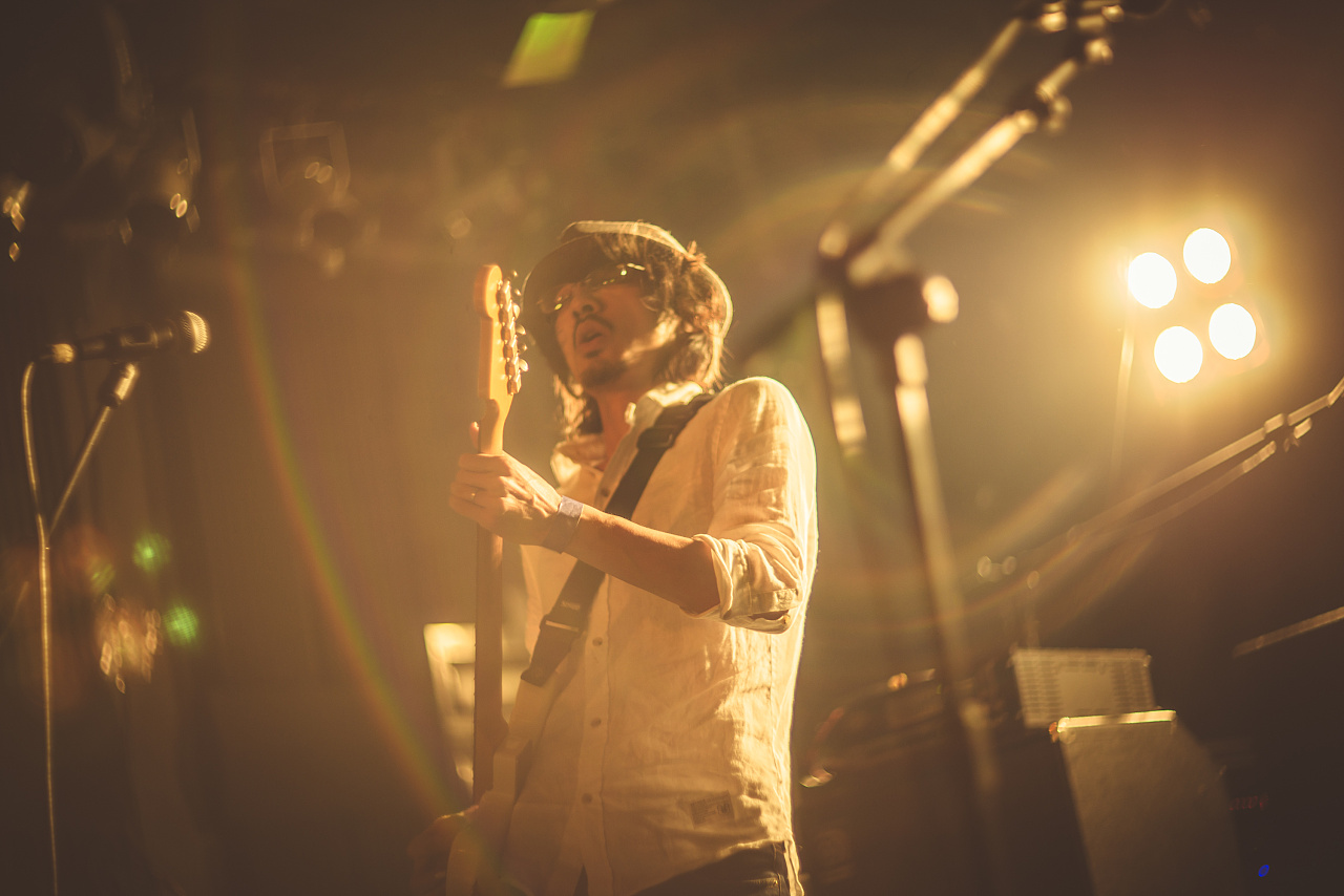 简直是摄影师的福地,并且灯光师请来了国内著名舞台现场灯光师阿聪