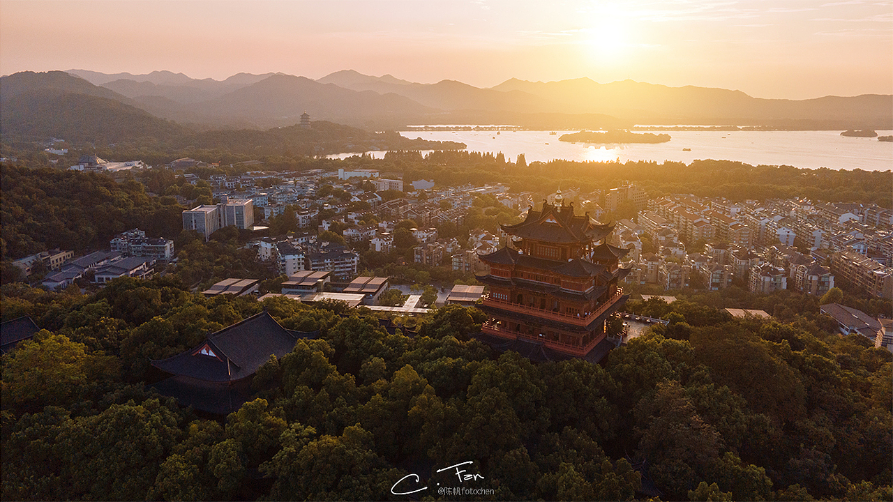 从空中俯瞰，这是杭州，这是临安城。（图ZMjIzNDgwMDk2） - 风光摄影 - 站酷设计师陈帆fotochen原创素材 - 站酷ZCOOL