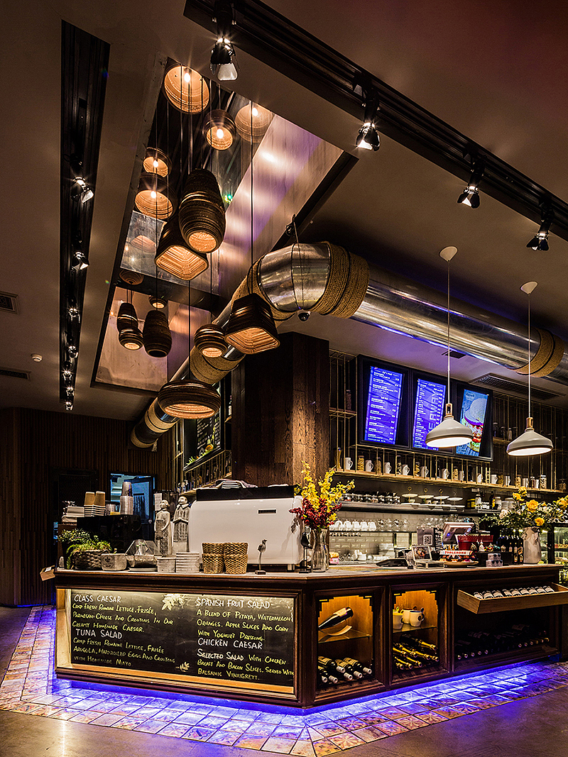 街角的咖啡店 | russell coffee拉塞尔咖啡馆|空间|家装设计|屹展设计