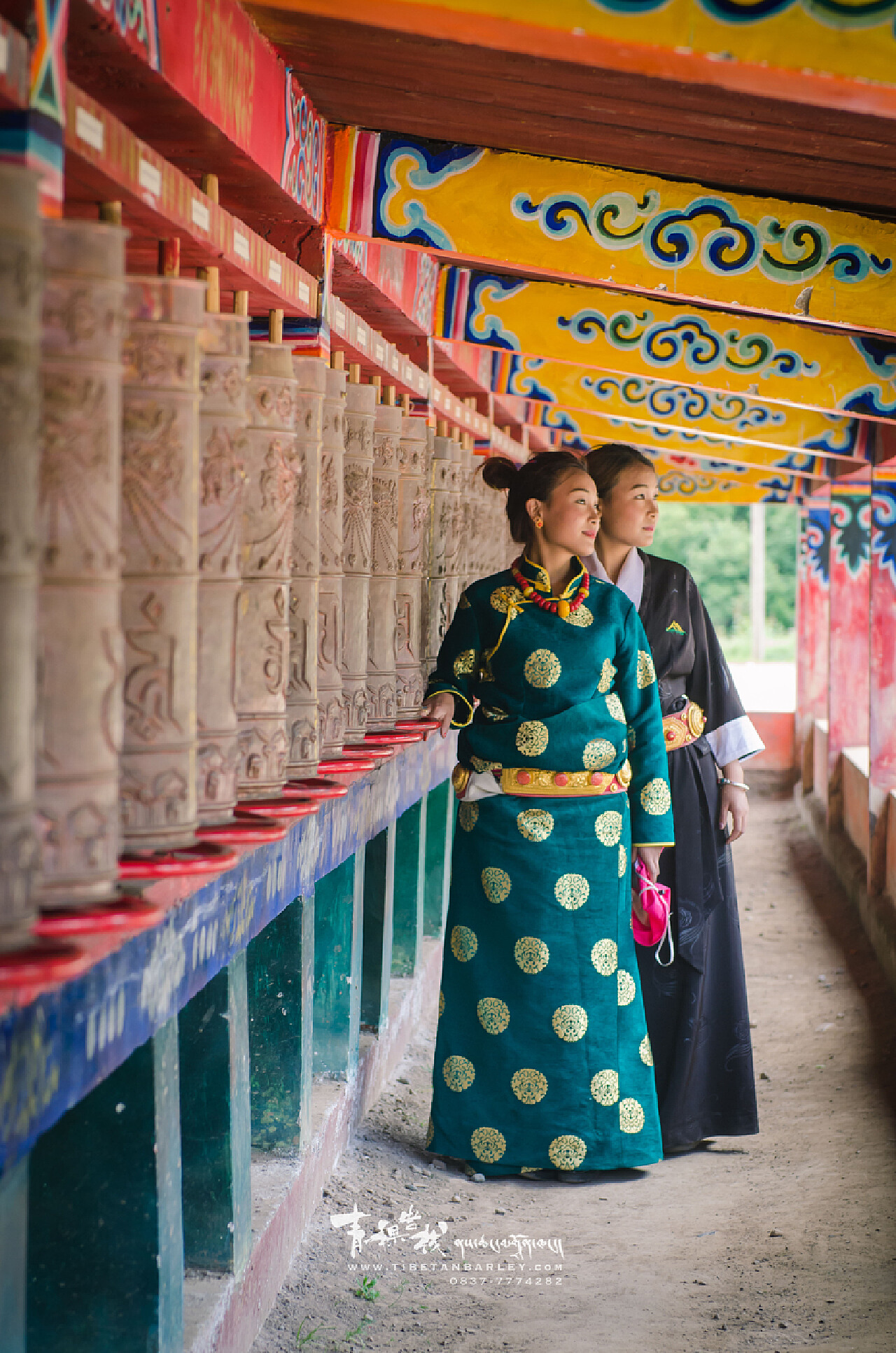 九寨沟《藏装体验》传统藏族村寨|摄影|人像摄影|尧小刀 - 原创作品 - 站酷 (ZCOOL)
