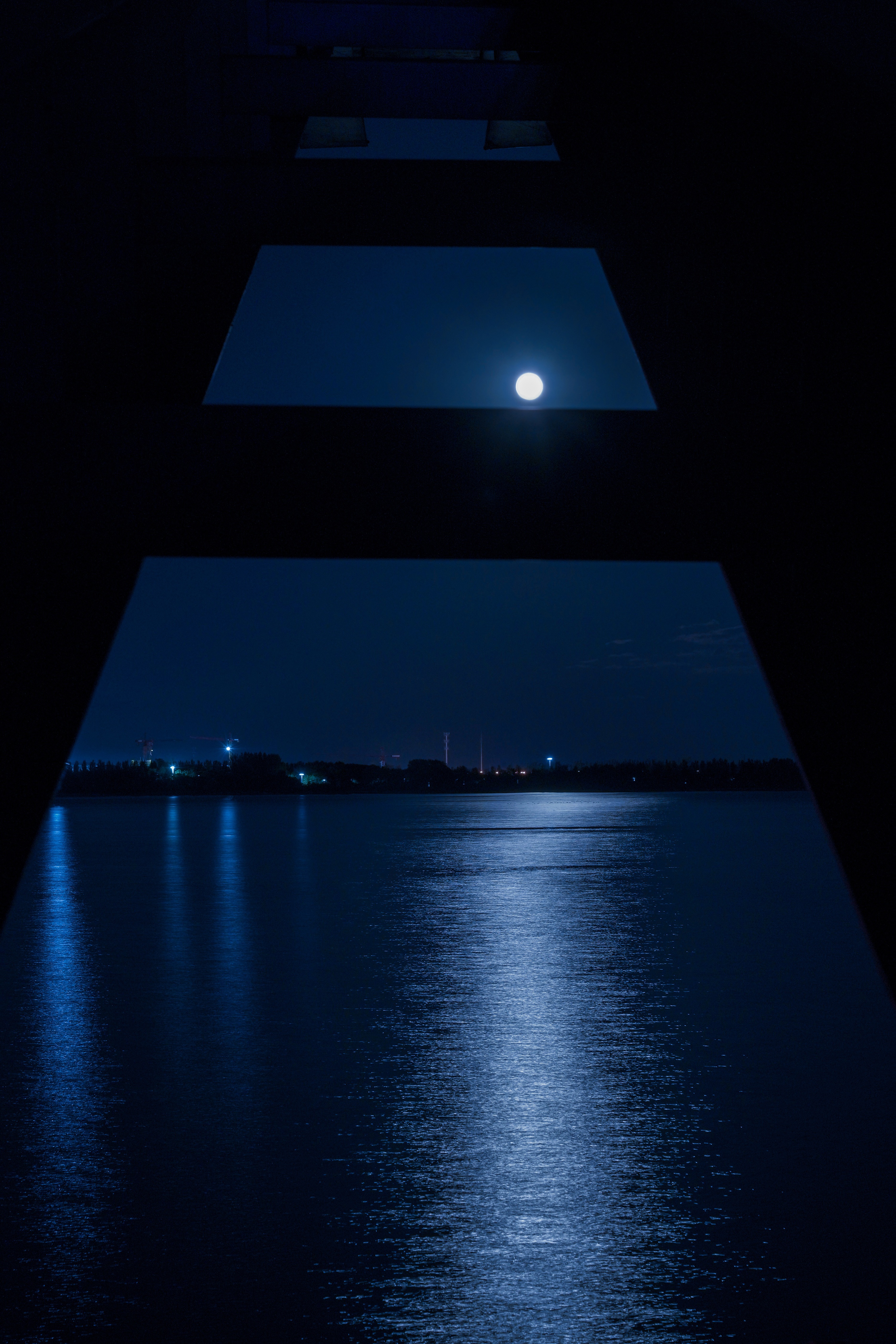 【随拍】中秋节圆月|摄影|风光摄影|聆渊 - 原创作品 - 站酷 (zcool)