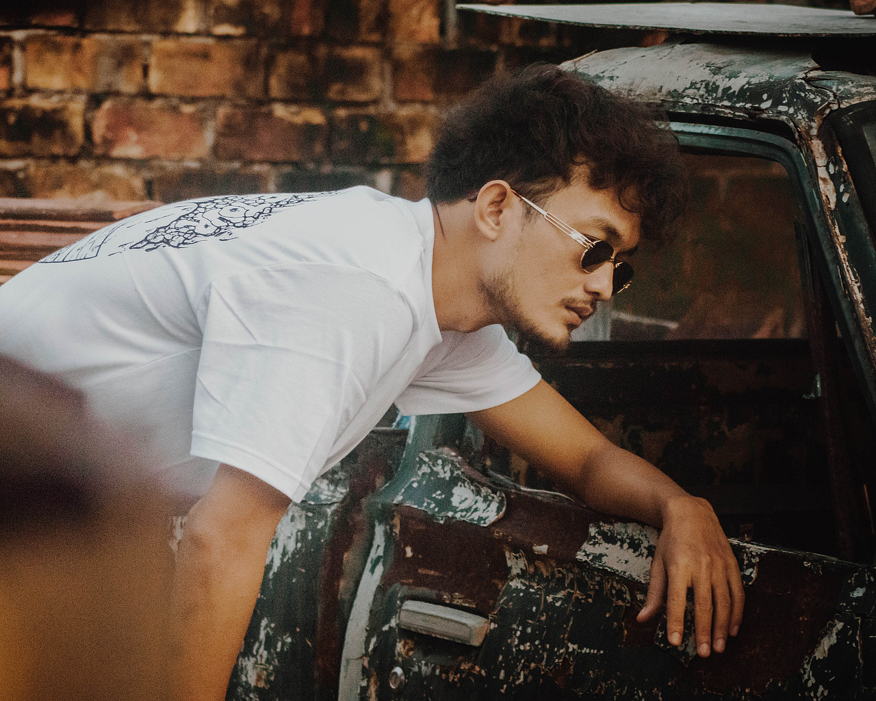 肖像 时尚摄影 portrait fashion photography（图ZMjI5NzMxMjIw） - 人像摄影 - 站酷设计师panchaaprilianto原创素材 - 站酷ZCOOL