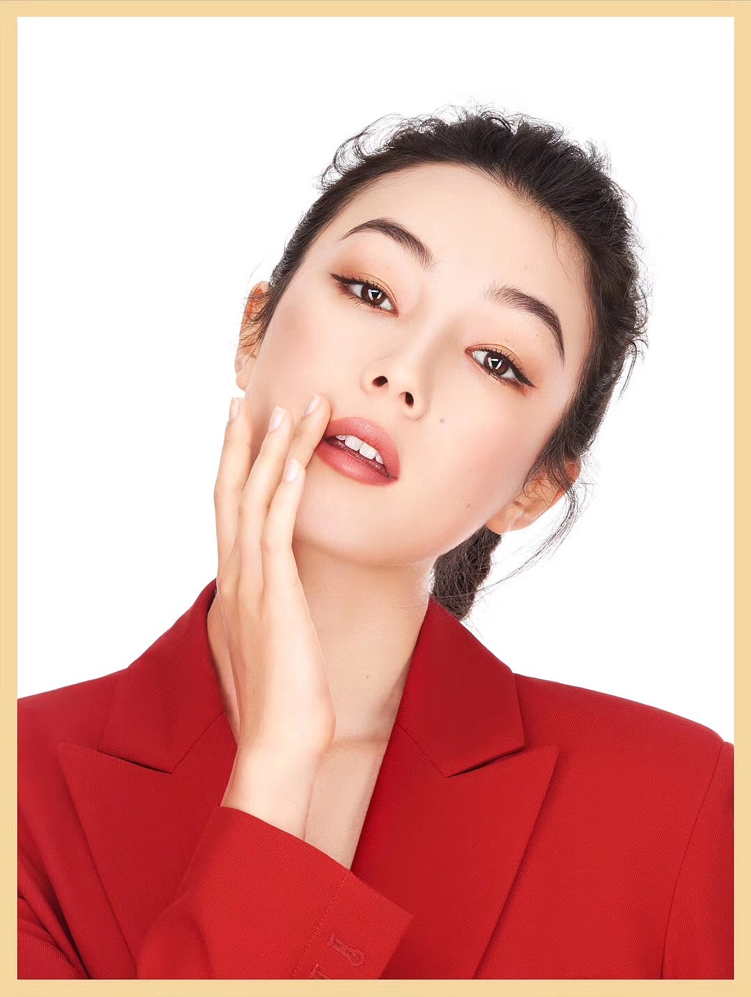 完美日记 刘承羽 眼影 mintaka presents