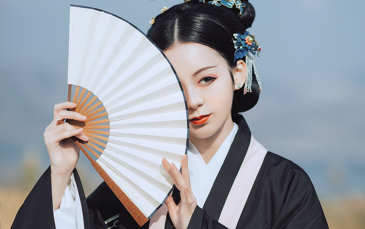 《卷新晴》（图ZMTI0NjM2NjEy） - 人像摄影 - 站酷设计师散兄原创素材 - 站酷ZCOOL