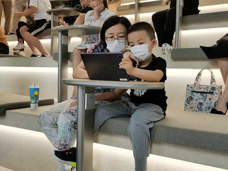 华为线下分享（图ZMjE1MjkzNTIw） - 商业插画 - 站酷设计师VereC原创素材 - 站酷ZCOOL