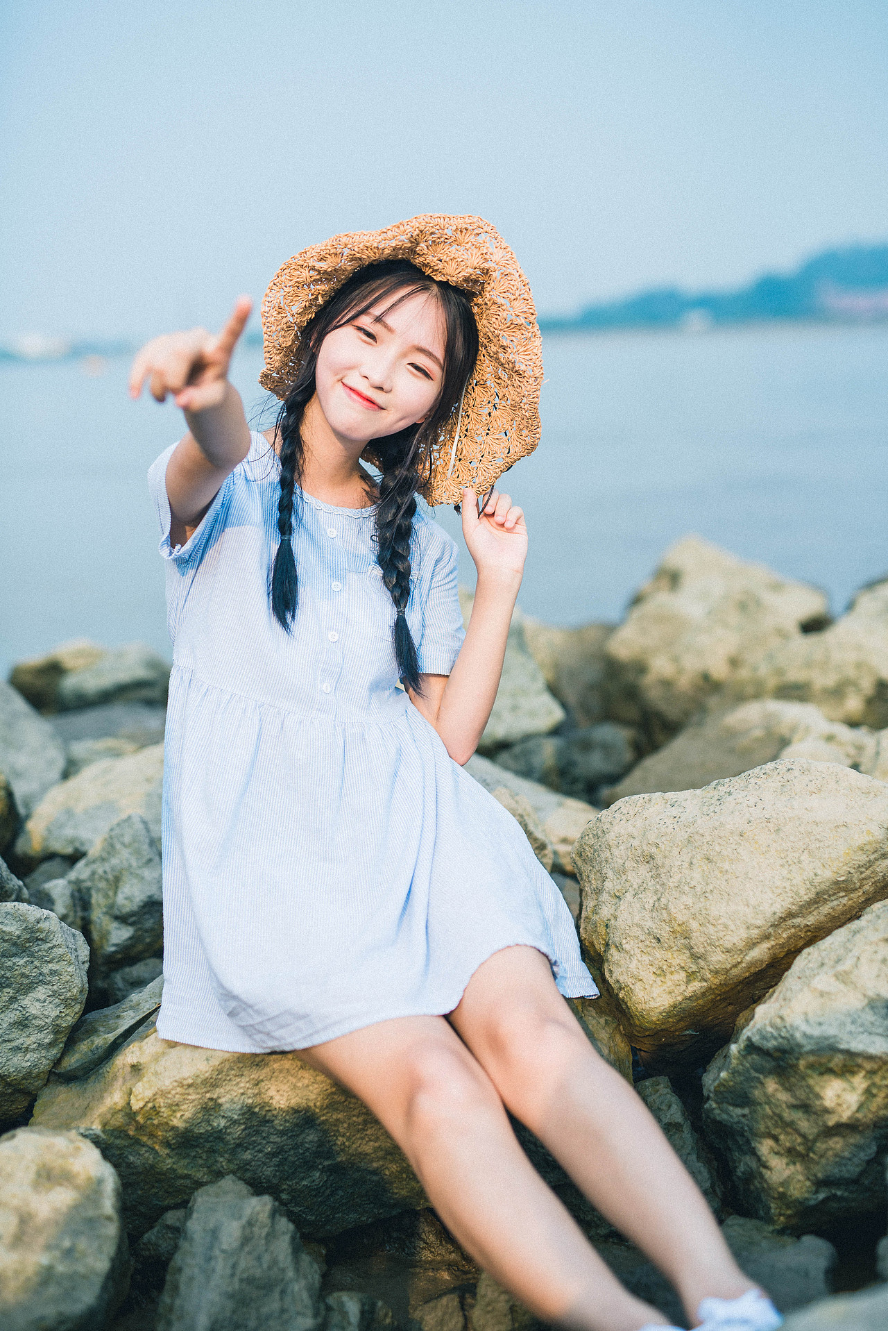 等風(fēng)來（圖ZNTUyMjkzNDg=） - 人像攝影 - 站酷設(shè)計(jì)師大眼祥原創(chuàng)素材 - 站酷ZCOOL