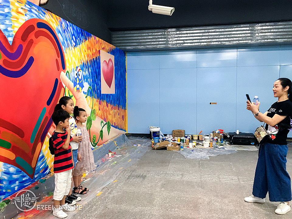 [地铁站彩绘]梦想医学院